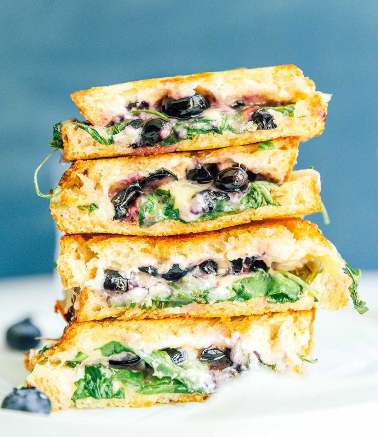Read more about the article Blueberry Grilled Cheese